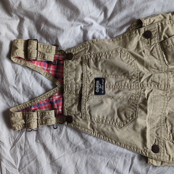 OshKosh Overalls 5T - Picture 3 of 5